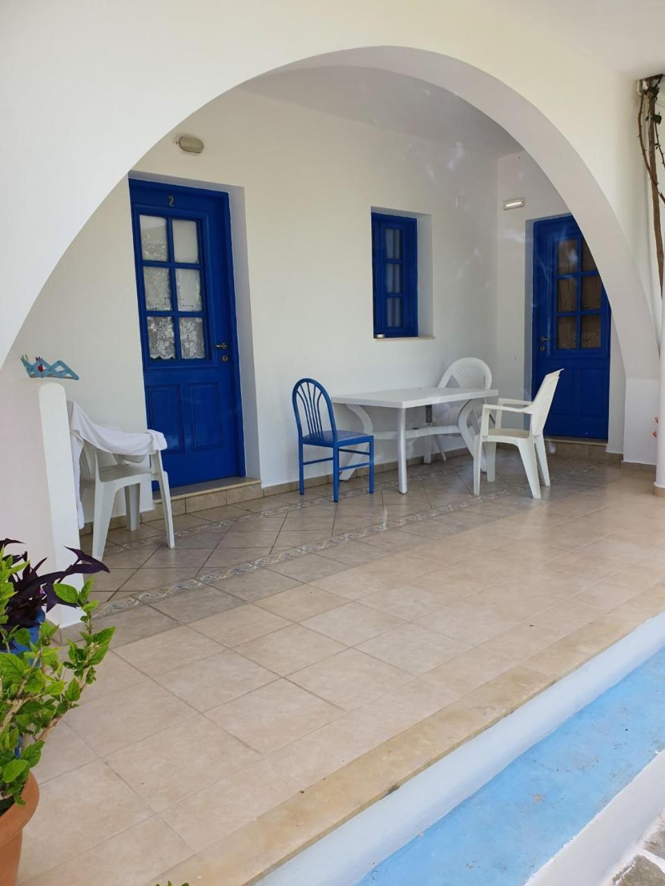 Stegna-Tula Aparthotel Archangelos  Rum bild
